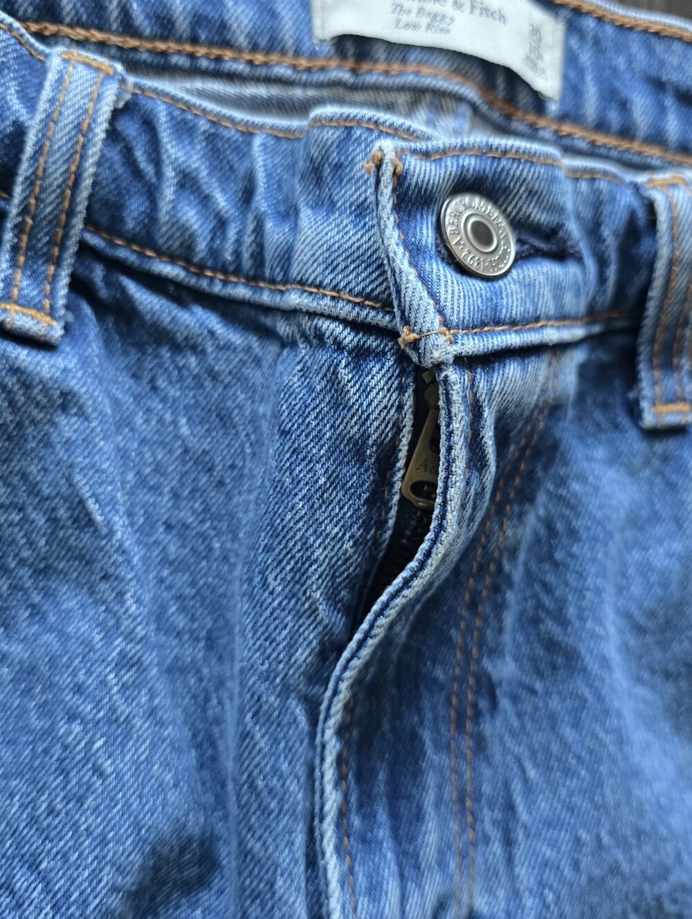 Abercrombie & Fitch The Baggy Low Rise Jeans 30 - Picture 3 of 6